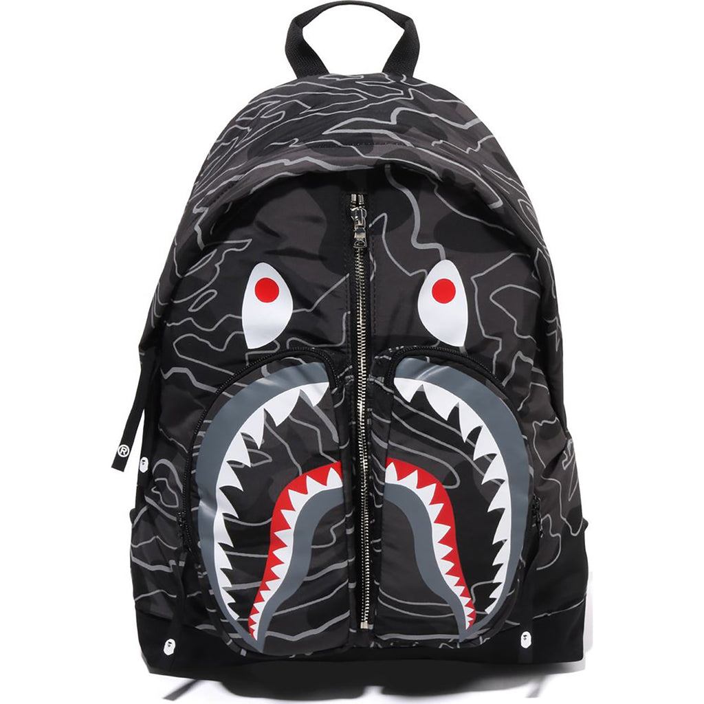 LAYERED LINE CAMO SHARK DAYPACK